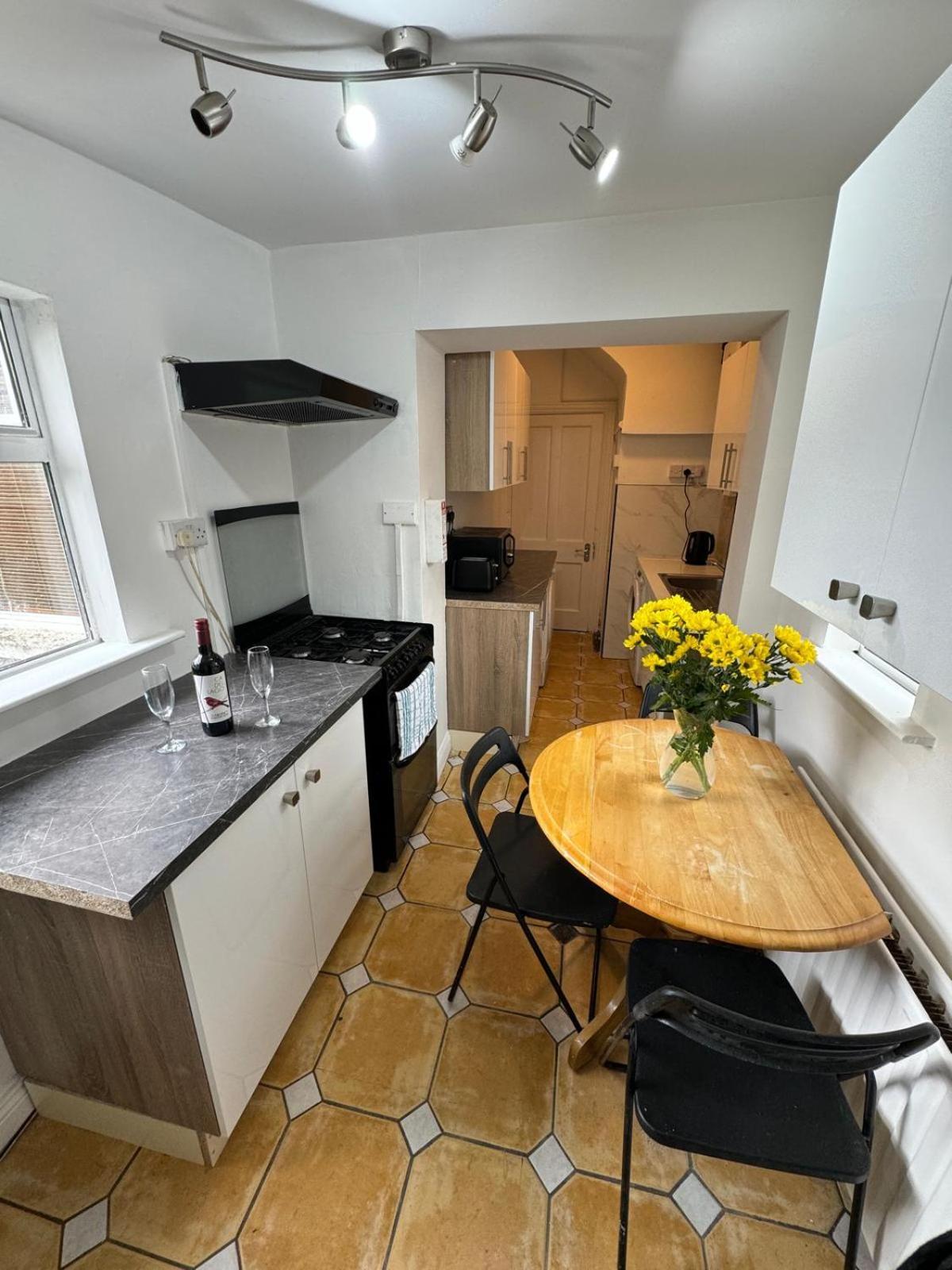 Nice Triple Room At 2 Iveragh Rd-7 Dublin Ngoại thất bức ảnh